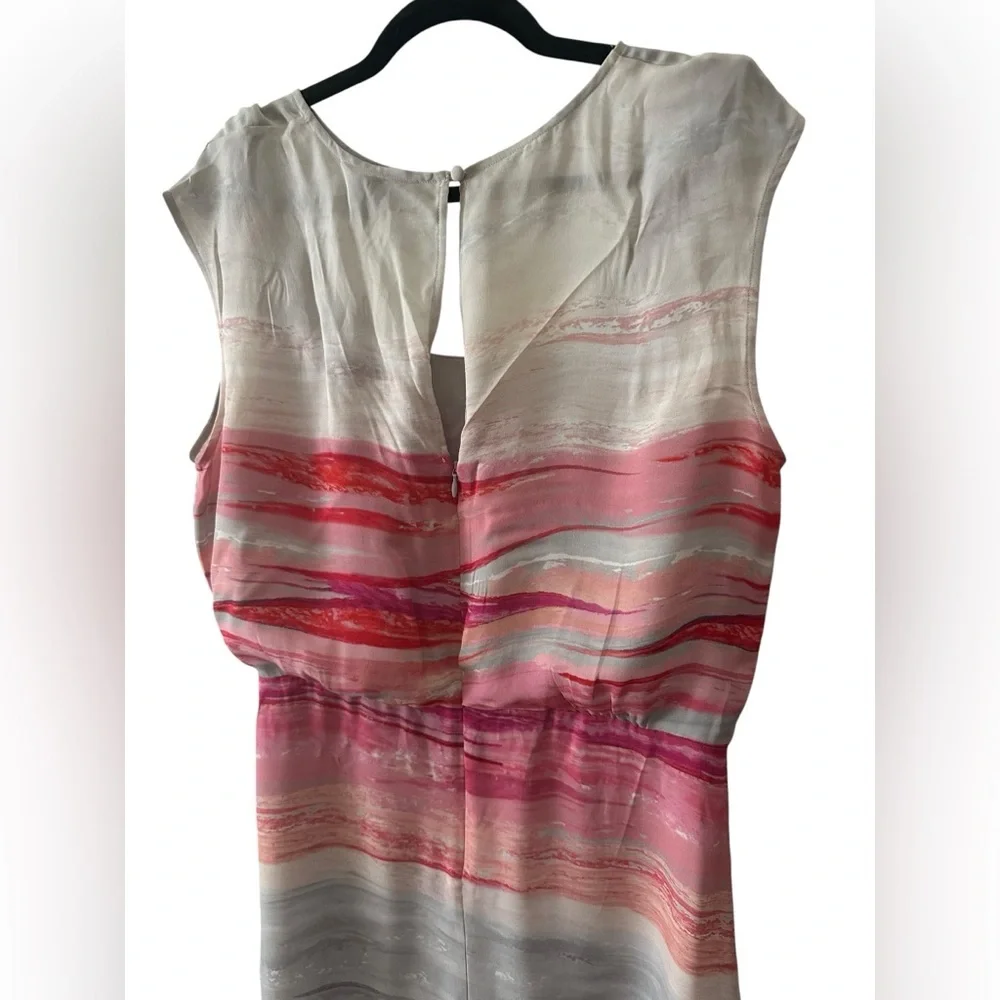 St. John 100% silk Gray Dress with Pink and Red Wave Print dress size 12 - Picture 5 of 9